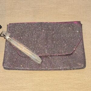 No Boundaries Glittery Silver Clutch